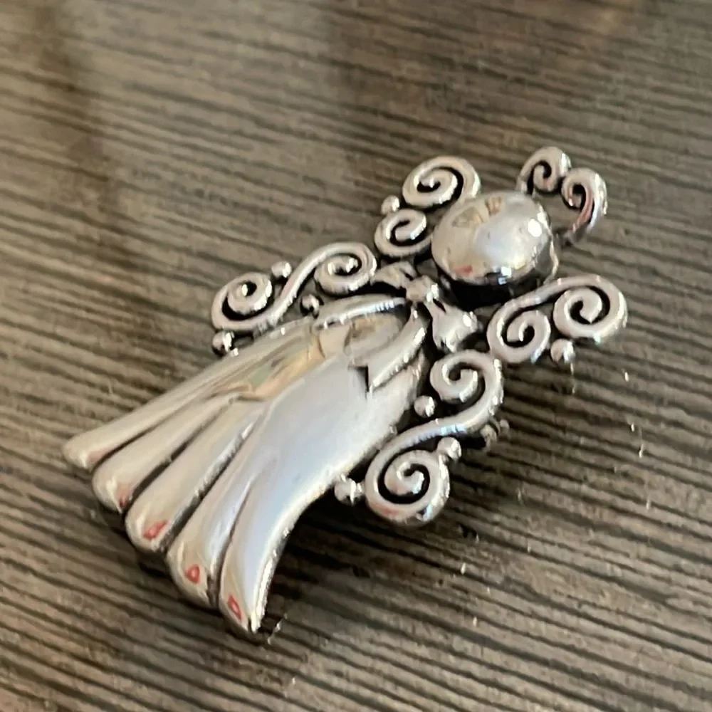 Vintage Solid Sterling Silver Silver Filigree Angel Pin - Pendant